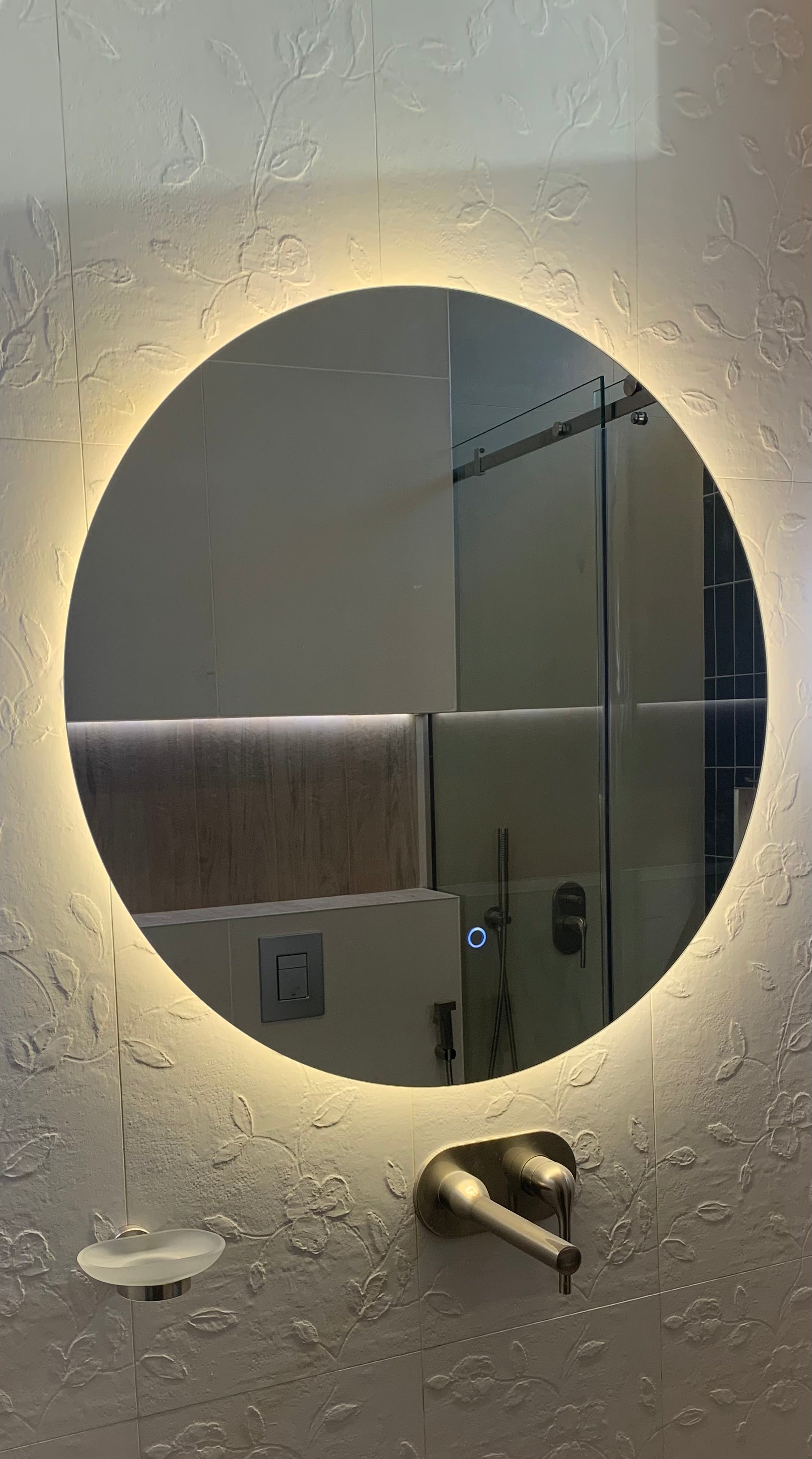 Frameless moon mirror with 3 colour led light(3 size)